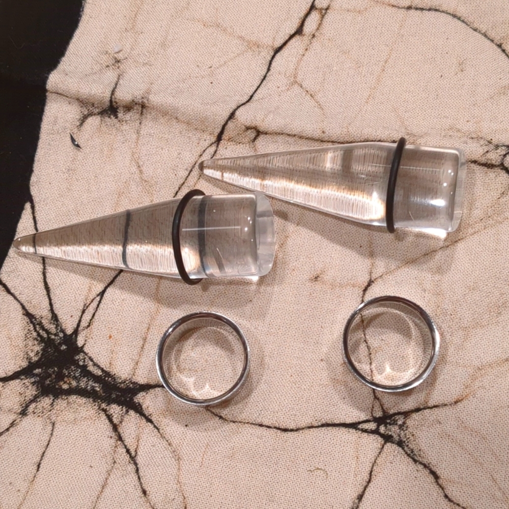 20 mm tapers and tunnels